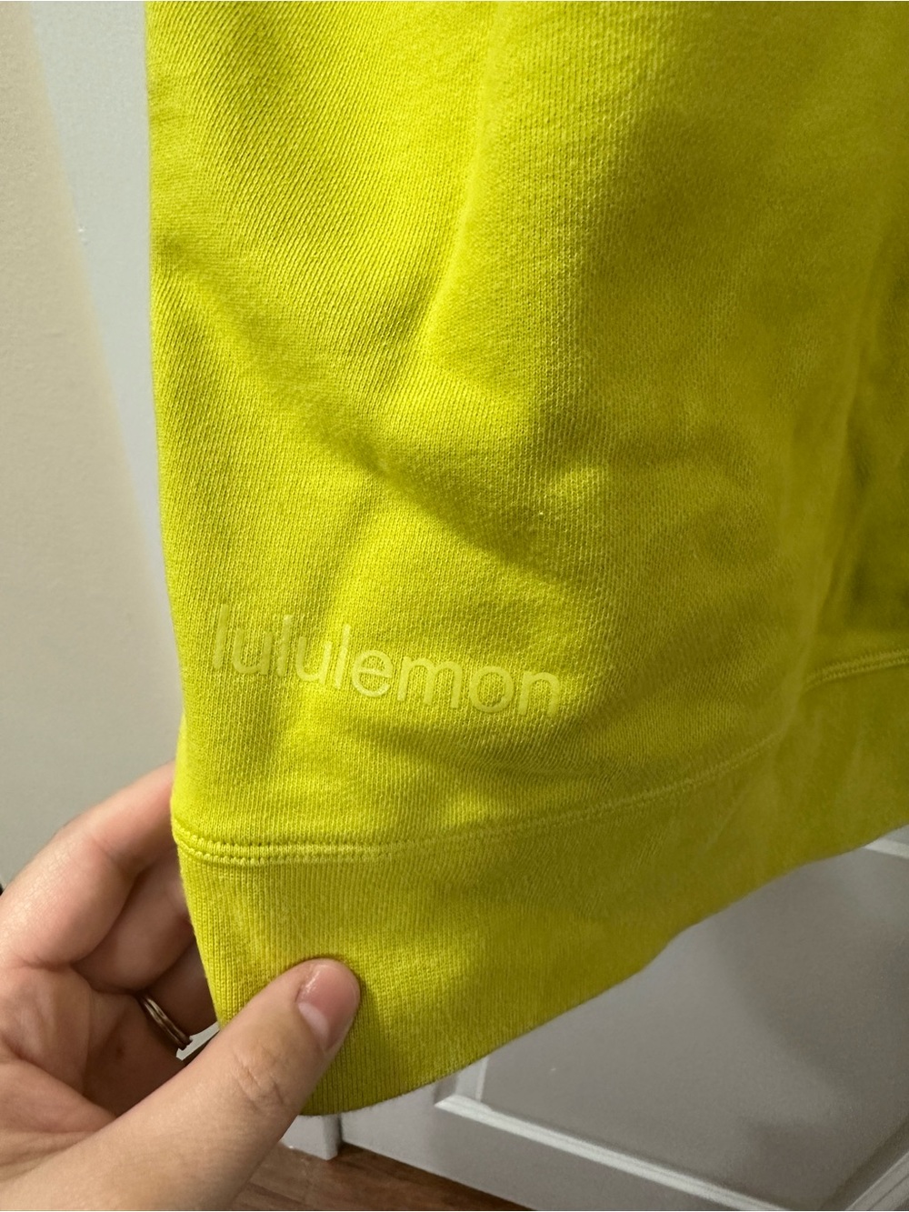 lululemon athletica - Picture 2 of 3